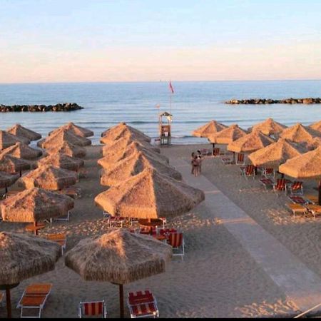 Appartamento Donata Dal Mare Francavilla Al Mare Esterno foto