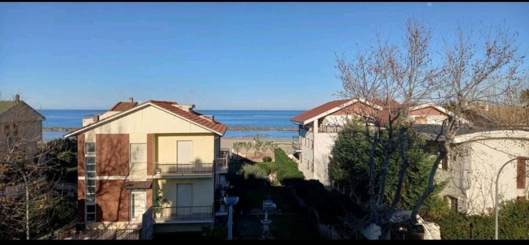 Appartamento Donata Dal Mare Francavilla Al Mare Esterno foto